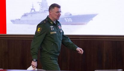 El representante oficial del ministerio de Defensa, el general-mayor Igor Konashénkov, este viernes en Moscú.