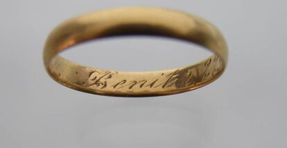 This wedding ring allowed archeologists to identify Tomás Requejo, a deputy mayor of Aranda del Duero who was executed in 1936.