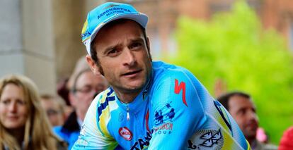 O ciclista italiano Michele Scarponi em um treinamento, em 2014.