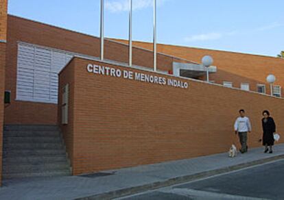 Fachada del centro de menores en donde se encuentra la menor marroquí.