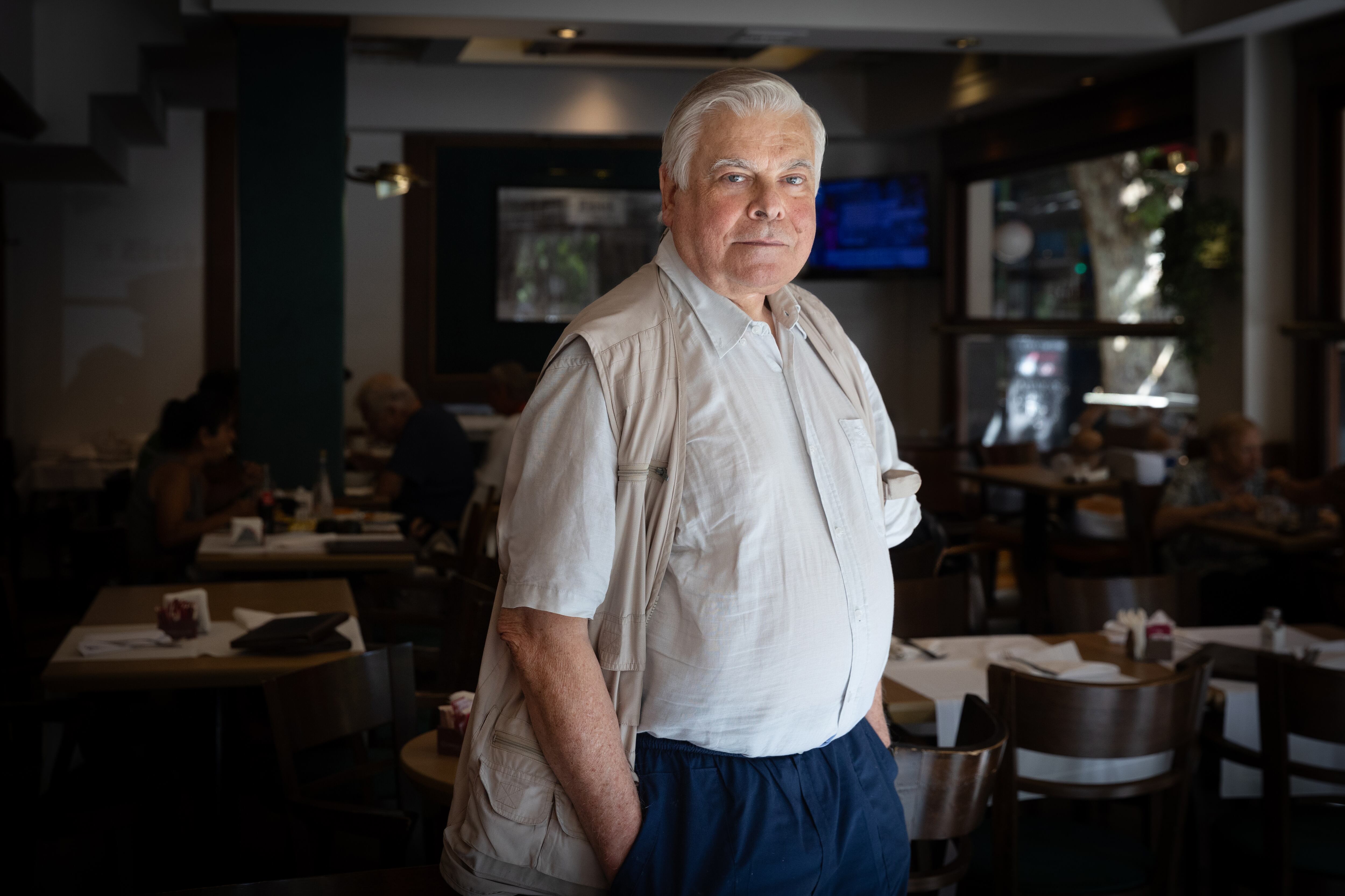 Luis Alberto Romero: “La política económica de Milei me gusta, pero todo el resto me produce vómitos”