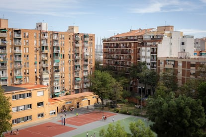 Vista de viviendas del barrio de Sant Andreu desde la escuela Can Fabra.  Foto: Gianluca Battista