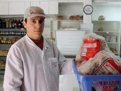 Gilberto Giombelli, produtor de frangos.