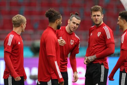 Gareth Bale, en el entrenamiento de Gales el viernes en Ámsterdam.