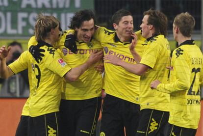 Los jugadores del Borussia celebran un gol al Wolfsburgo