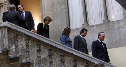 El presidente de la Generalitat, seguido de su Consell, tras la primera remodelación hecha en Navidad.