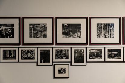 Vista de la sala donde se observa la serie Arthur Rimbaud in New York y Untitled, Sex Series (for Marion Scemama), 1988–1989