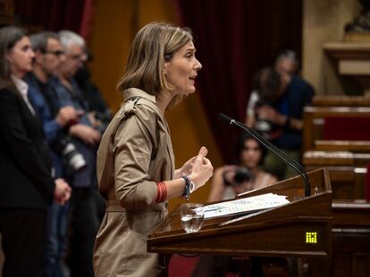 Jéssica Albiach, líder de los comunes en el Parlament, en una intervención en la Cámara catalana.