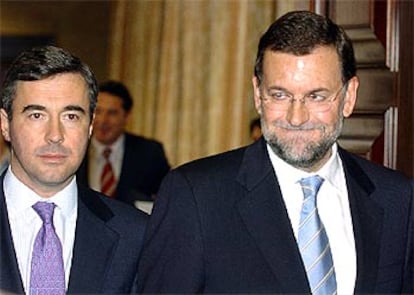 En su intervención de réplica, Rajoy ha exigido a su adversario que mantenga sin cambios los principios que sustentan el Pacto Antiterrorista, suscrito por PP y PSOE en diciembre de 2000. "Si su objetivo es desvirtuarlo sepa ya que no contará con nuestro apoyo", ha recalcado. Para Rajoy este es el principal instrumento que tiene el Estado de Derecho para luchar contra los terroristas.