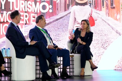 Participantes del panel 'La voz de los empresarios y los emprendedores: desafíos y compromisos del sector privado para una región más productiva'.