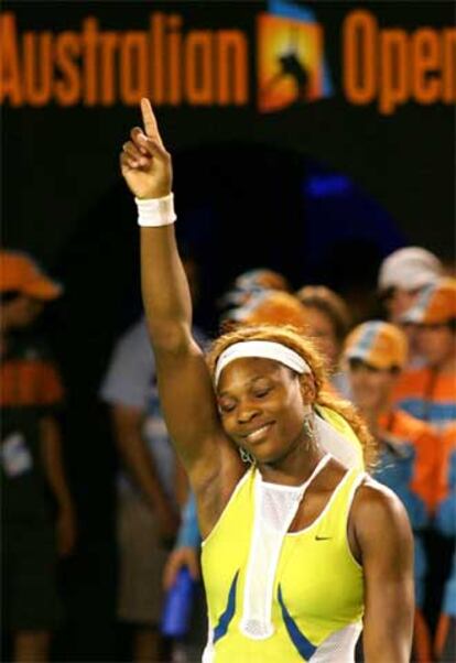 Williams vence por 2-6, 6-3 y 6-0 a su compatriota.
