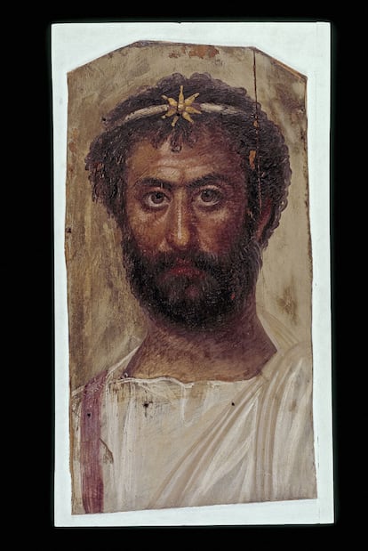 Retrato de la momia de un sacerdote de Serapis de El Fayum.