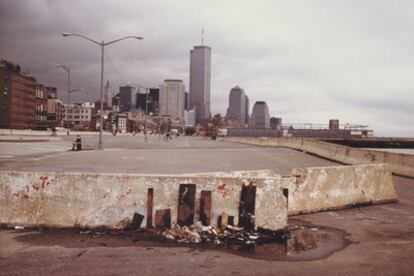 <i>Isla en la isla,</i> fotografía de Gabriel Orozco incluida en la exposición <i>Manhattan, uso mixto,</i> en el Museo Reina Sofía.
 gallery