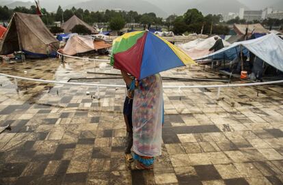 Manifestantes paquistaníes durante las protestas contra el Gobierno en Islamabad, Pakistán.