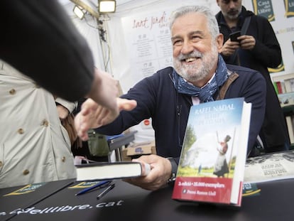 Rafel Nadal signant llibres aquest Sant Jordi.