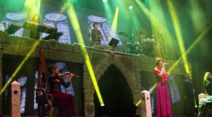 La cantante belga Hille Bemelmans, en el espectáculo Mystic Dream, interpretando las canciones de Enya.