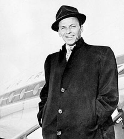 Frank Sinatra llega a París en abril de 1968