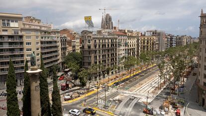 Las obras del tranvía de Barcelona, en la Diagonal con Verdaguer.