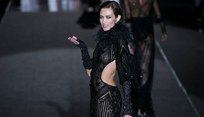 Nieves Alvarez, en el desfile de Duyos.