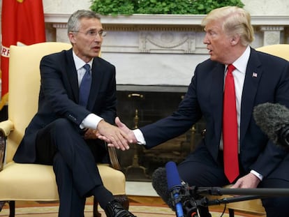 Donald Trump, en el Despacho Oval el pasado mayor junto al secretario general de la OTAN, Jens Stoltenberg.