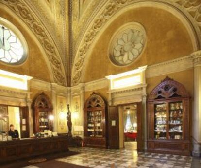 Interior de la antigua farmacia de Santa Maria Novella, en Florencia.
