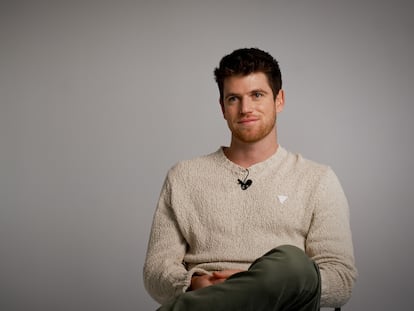 El actor Miguel Bernardeau para ICON en abril de 2024.