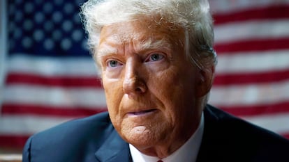 Former president Donald Trump speaks with supporters at the Westside Conservative Breakfast, on June 1, 2023, in Des Moines, Iowa.