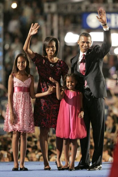 La familia Obama al completo, saluda el último día de la convención demócrata de Denver, en agosto de 2008.