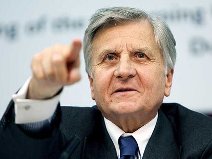 Jean-Claude Trichet, en una rueda de prensa tras una reunión del BCE en Dublín (Irlanda), en mayo.