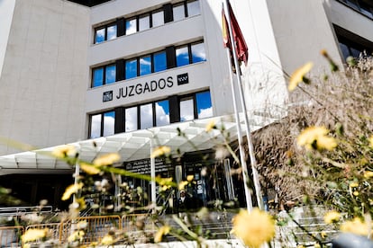 Fachada de los juzgados de Plaza de Castilla, en el norte de Madrid.