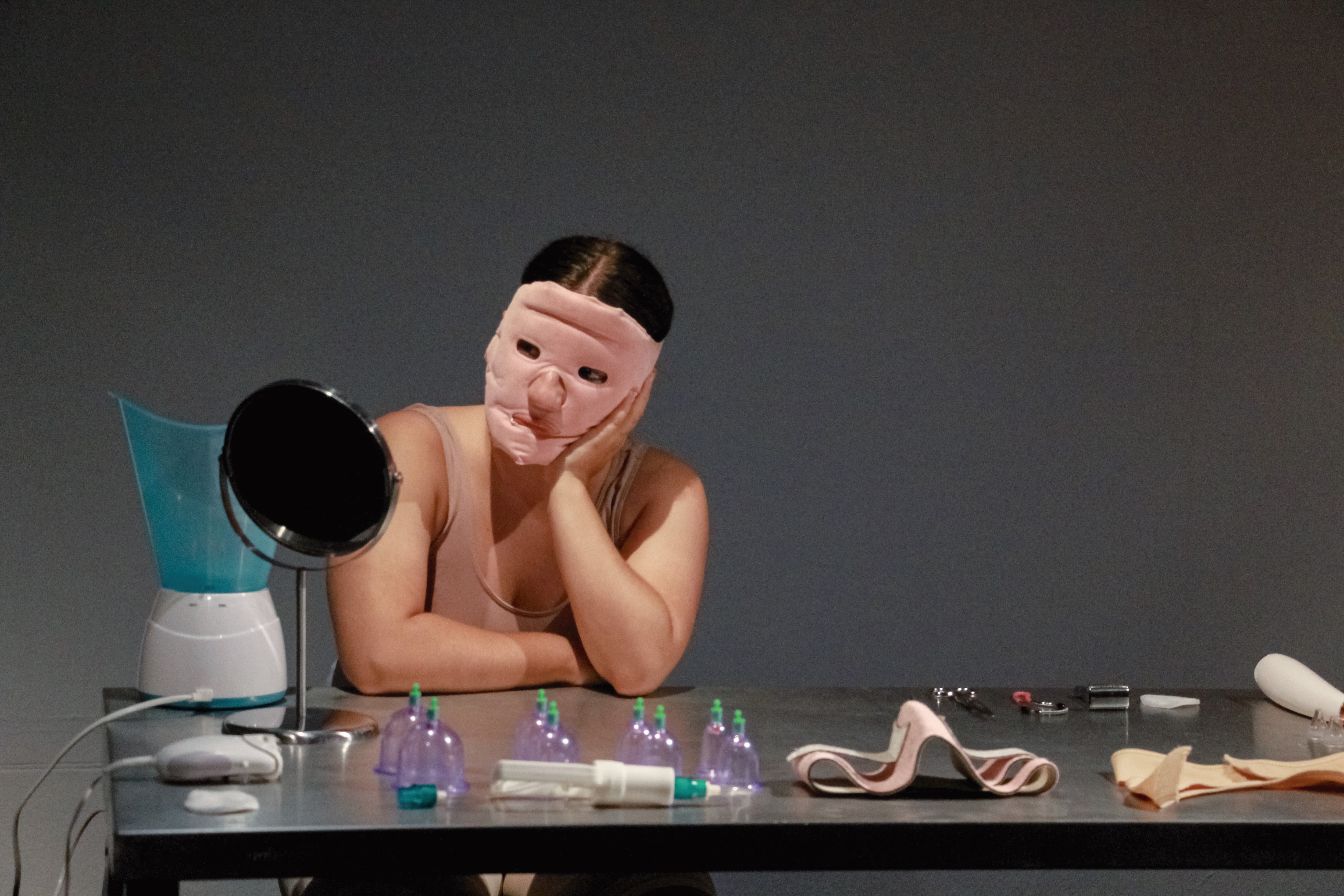 El CCCB reflexionará sobre el culto a la belleza y la era atómica en 2026