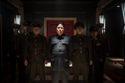 Randall Park, en el papel del líder coreano Kim Jong-un, en la película 'La entrevista'.