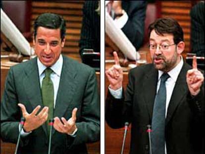 Eduardo Zaplana y Joaquim Puig durante el debate de ayer en las Cortes.