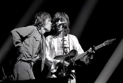 Mick Jagger y Keith Richards durante un concierto en 1972.