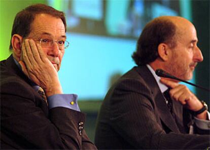 Javier Solana y Antoni Brufau, durante la reunión del Círculo de Economía en Sitges.
/ CARLES RAMOS