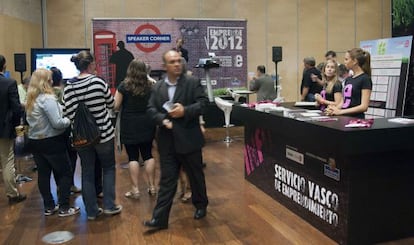 Zona de exposición del certamen ‘Emprende’, inaugurado ayer en el BEC de Barakaldo.