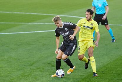 Odegaard y Parejo durante el partido de hoy.