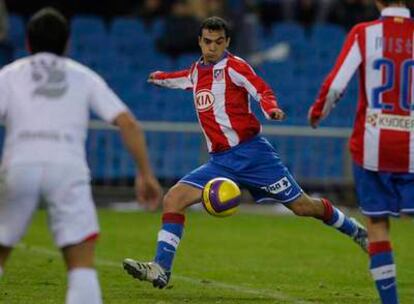 Miguel de las Cuevas, durante el Atlético de Madrid-Granada 74 de la Copa del Rey.