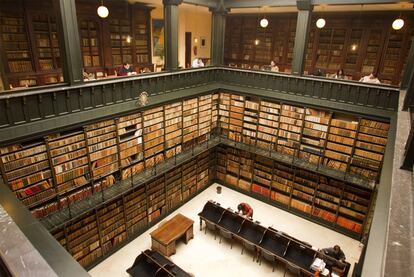 Un aspecto del interior de la Biblioteca Municipal de Jerez.