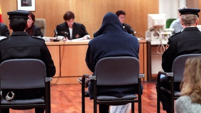 Imagen del juicio contra El violador de Pirámides.