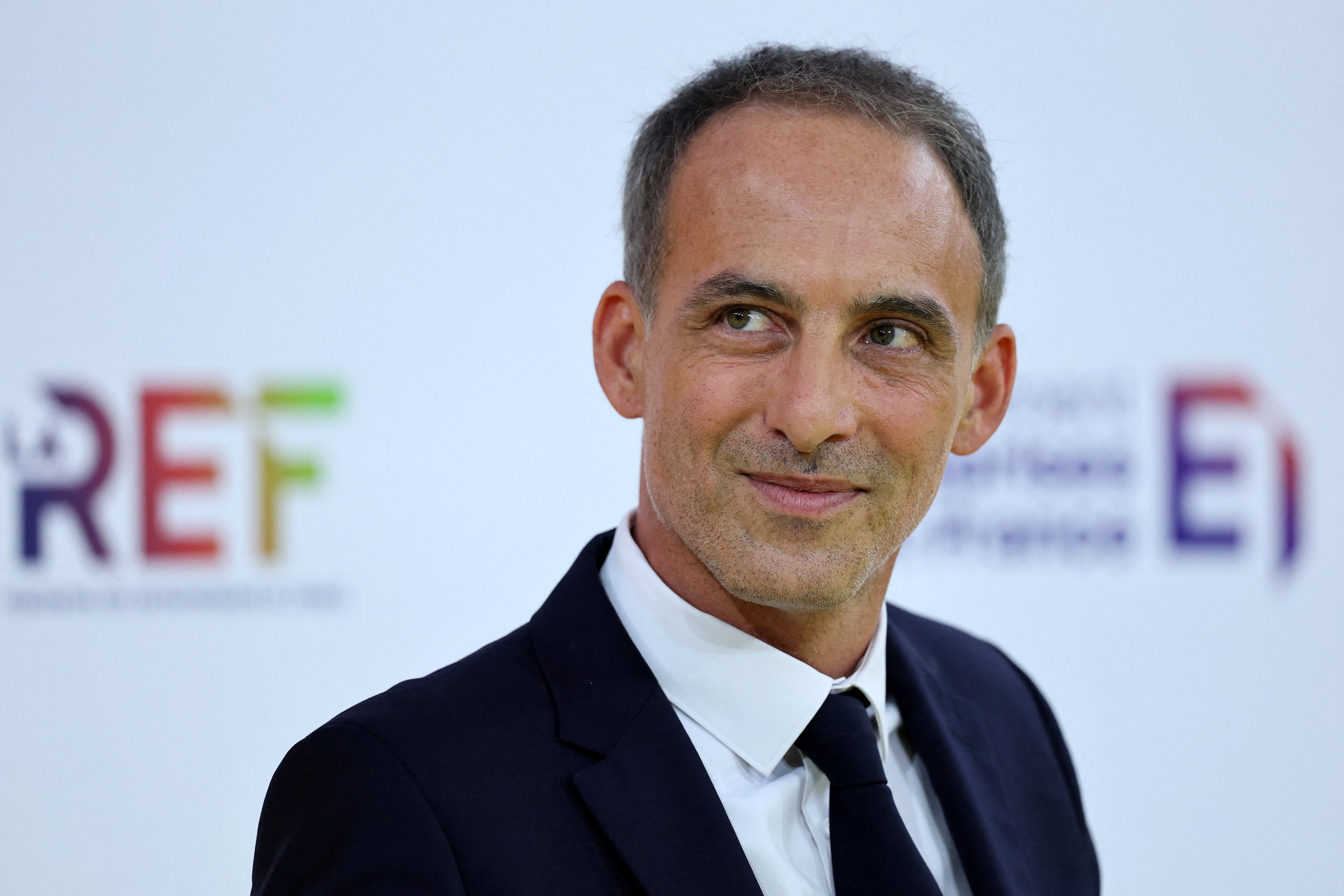 Cinco aspirantes socialdemócratas se disputan la candidatura a las presidenciales francesas