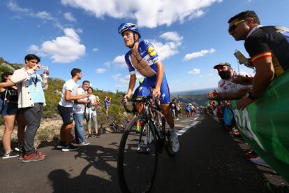 Enric Mas, durante la subida a La Camperona en la pasada Vuelta a España.