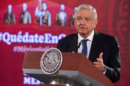 López Obrador, durante la rueda de prensa matutina en Palacio Nacional, este martes.