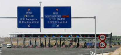 Autopista de peaje eje aeropuerto