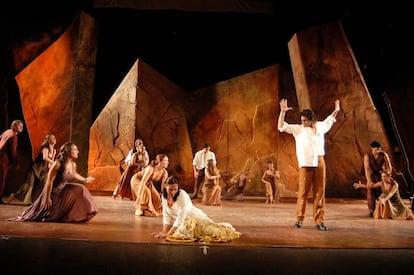 Actuación del Ballet Flamenco de Andalucía con Cristina Hoyos en 'Yerma'.