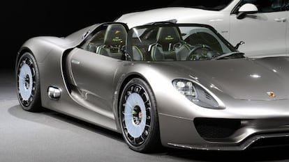 A los millonarios también se les calienta el coche