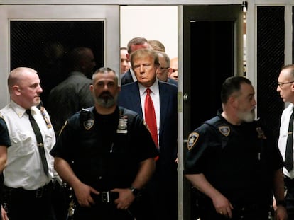 El expresidente de Estados Unidos Donald Trump en la sala del Tribunal Penal de Nueva York, el pasado abril.