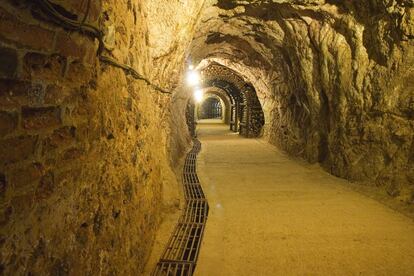 Túnel de Santa María en Peña del Hierro (Riotinto).