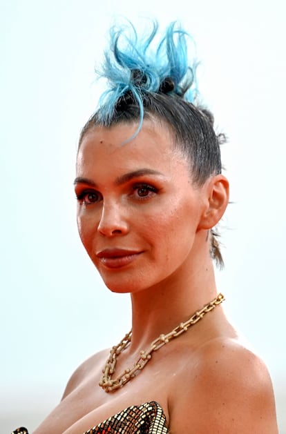 La cantante italiana Rose Villain posa para los fotógrafos a su llegada al Festival Internacional del Cine de Venecia, este miércoles. 