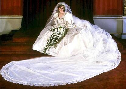 Diana de Gales, con su traje de novia.